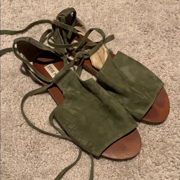 Steve Madden size 7 green suede - Picture 2 of 4